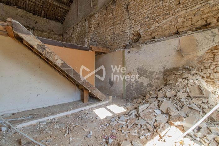 Image No.8-1 Bed House for sale