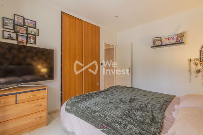 Image No.10-4 Bed House for sale