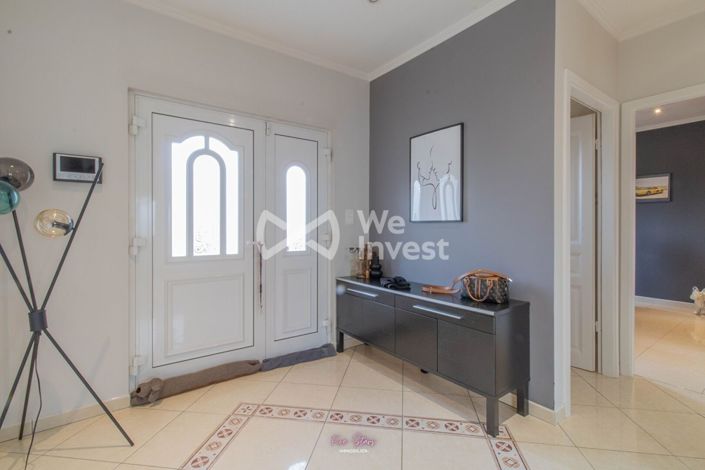 Image No.15-4 Bed House for sale