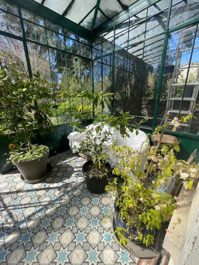 Image No.2-4 Bed House for sale