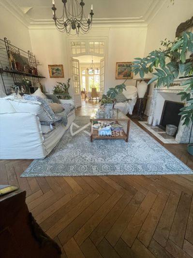 Image No.7-4 Bed House for sale