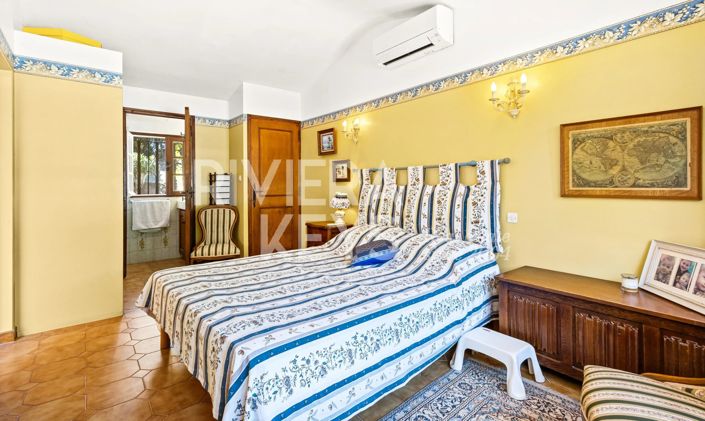 Image No.11-5 Bed House for sale