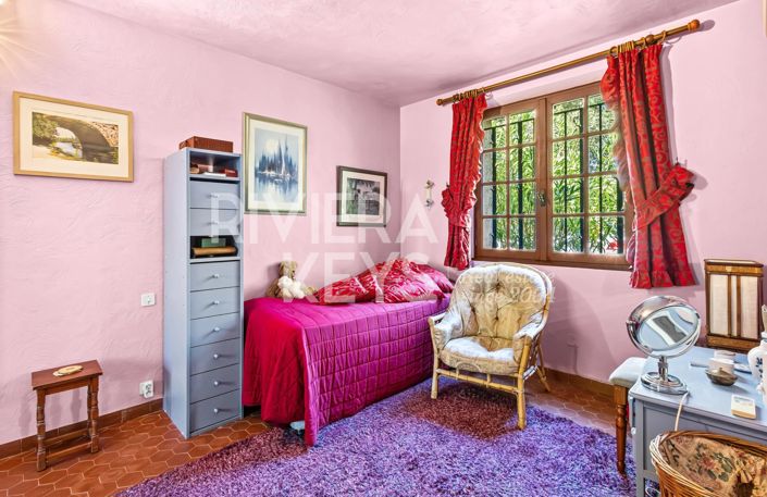Image No.12-5 Bed House for sale