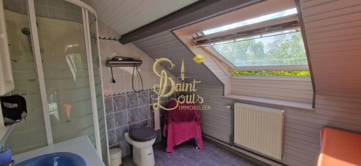 Image No.16-4 Bed House for sale