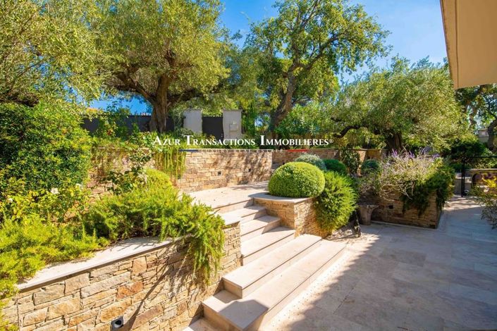 Image No.20-5 Bed House for sale