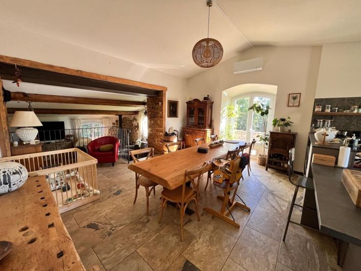 Image No.17-4 Bed House for sale