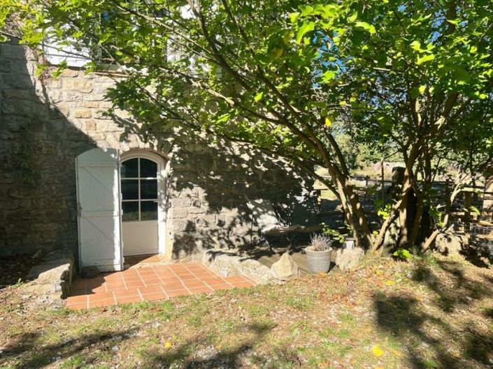 Image No.24-4 Bed House for sale