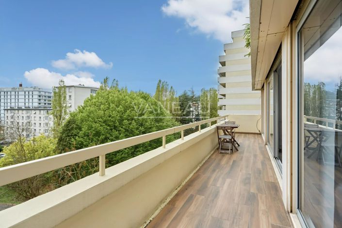 Image No.17-3 Bed Apartment for sale