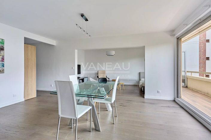 Image No.19-3 Bed Apartment for sale