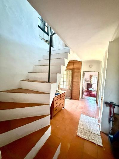 Image No.23-3 Bed House for sale