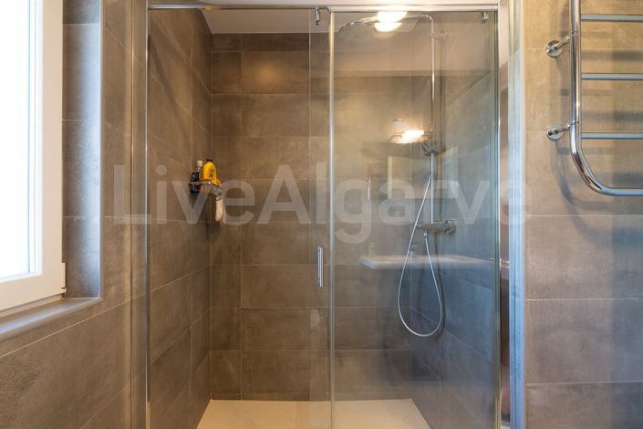 Image No.33-2 Bed House for sale
