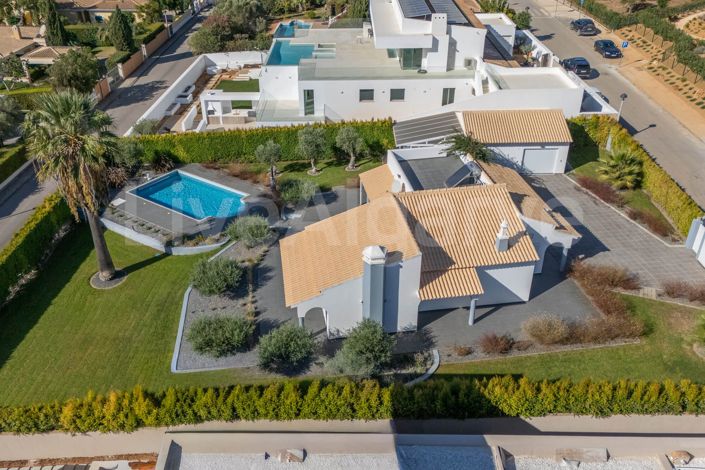 Image No.34-2 Bed House for sale