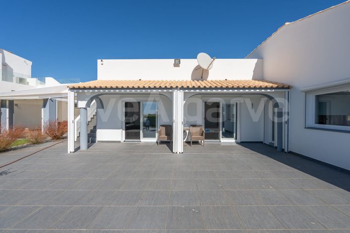 Image No.37-2 Bed House for sale