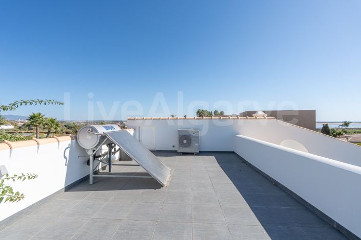 Image No.38-2 Bed House for sale