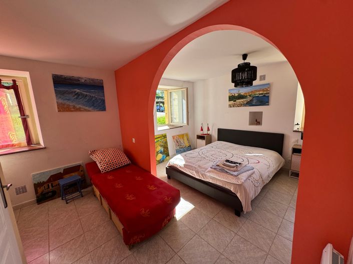 Image No.16-5 Bed House for sale