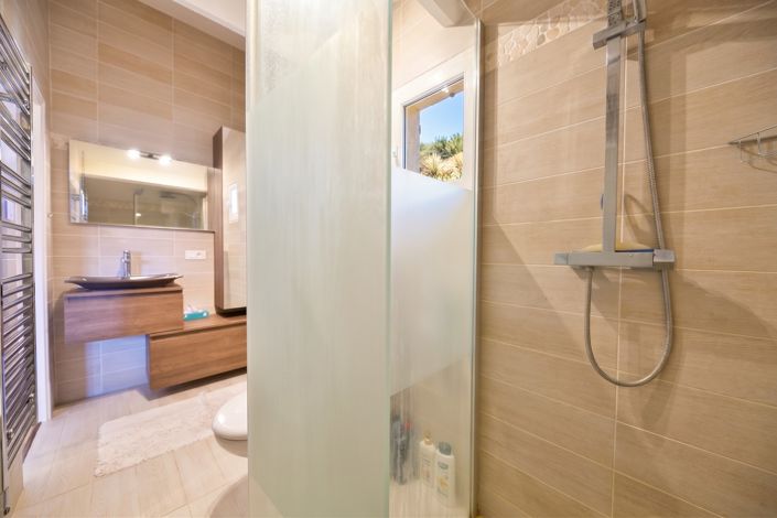 Image No.5-4 Bed House for sale