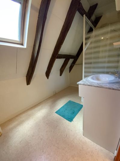 Image No.11-2 Bed Property for sale