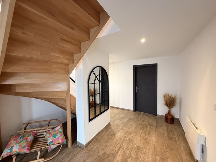 Image No.7-4 Bed House for sale