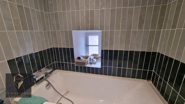 Image No.14-2 Bed House for sale