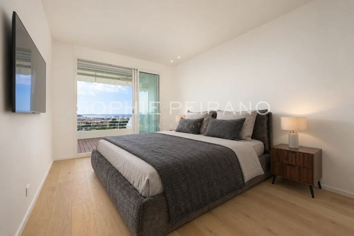 Image No.8-3 Bed Apartment for sale
