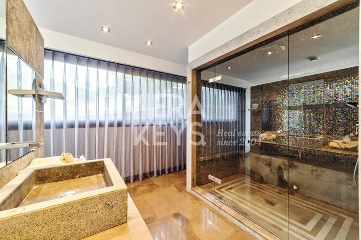 Image No.9-3 Bed House for sale