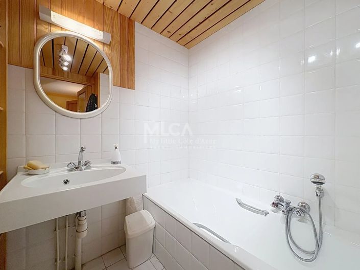 Image No.8-Apartment for sale