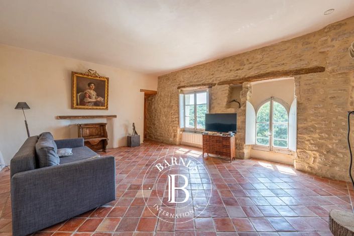 Image No.13-5 Bed Property for sale