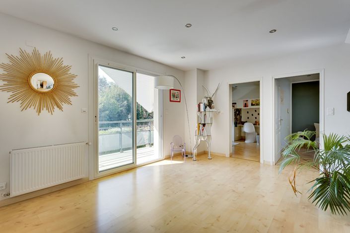 Image No.16-5 Bed House for sale