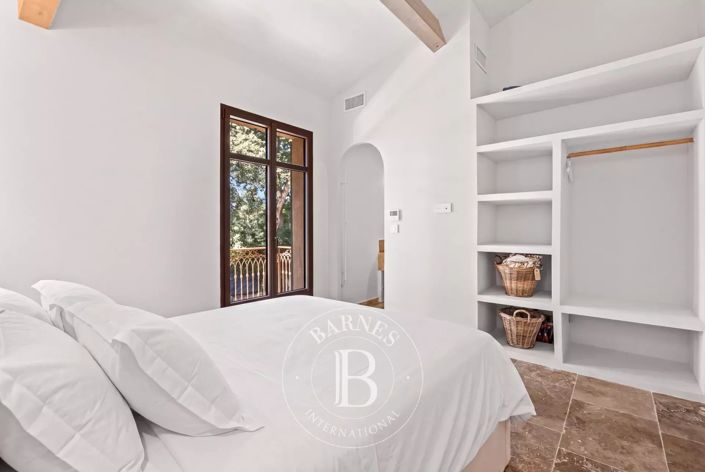 Image No.11-4 Bed House for sale