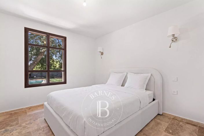 Image No.4-4 Bed House for sale