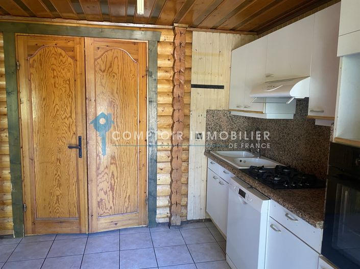 Image No.5-8 Bed House for sale