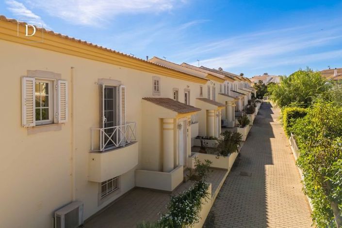 Image No.47-3 Bed House for sale