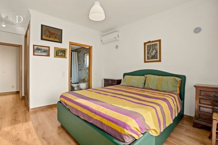 Image No.8-3 Bed House for sale