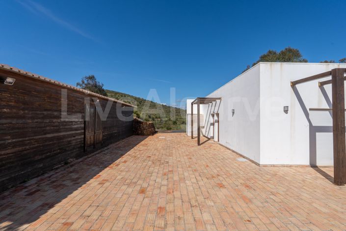 Image No.59-5 Bed House for sale