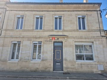 1 - Blaye, Casa
