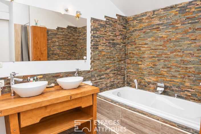 Image No.11-3 Bed House for sale