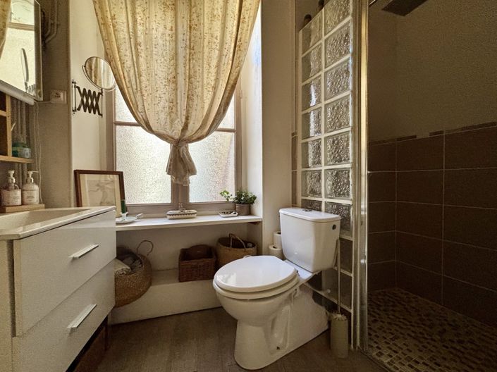 Image No.19-7 Bed House for sale