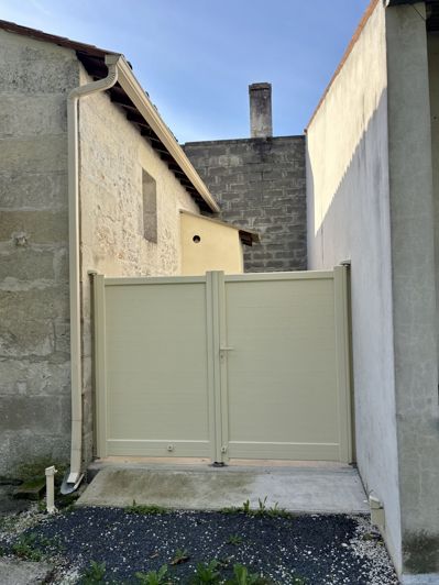 Image No.18-3 Bed House for sale