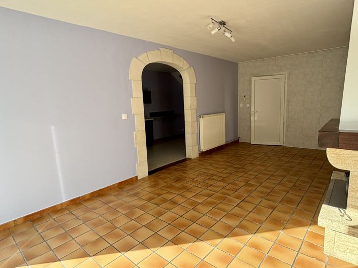 Image No.6-3 Bed House for sale