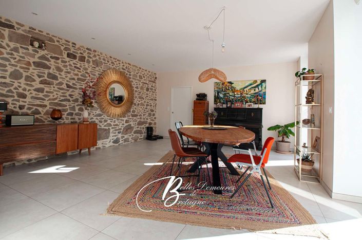 Image No.12-7 Bed House for sale