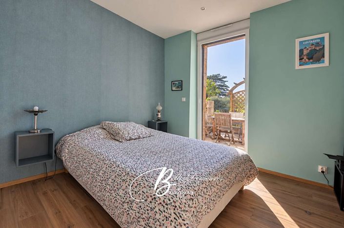 Image No.14-7 Bed House for sale