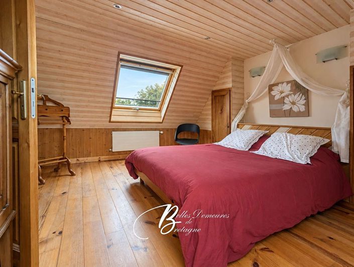 Image No.22-7 Bed House for sale