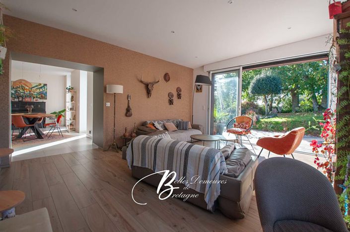 Image No.9-7 Bed House for sale