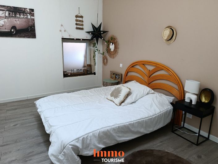 Image No.7-11 Bed House for sale