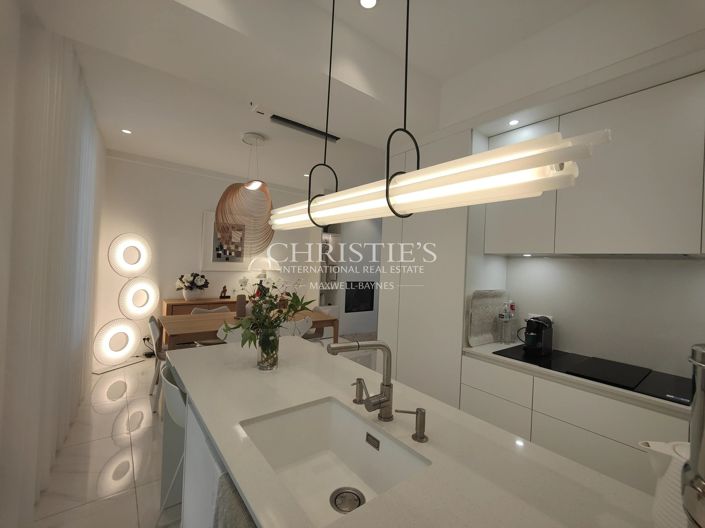 Image No.11-5 Bed House for sale