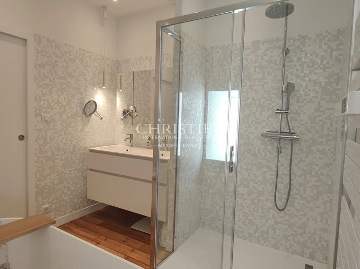 Image No.22-5 Bed House for sale