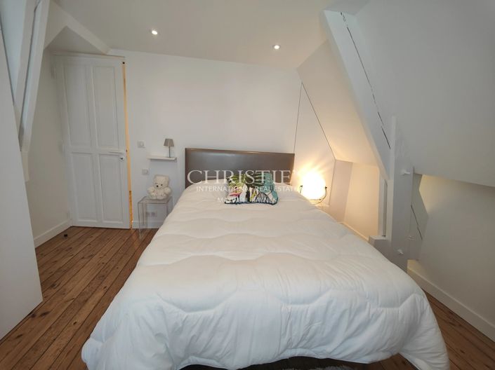 Image No.28-5 Bed House for sale