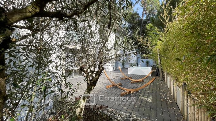Image No.11-5 Bed House for sale