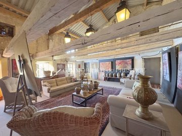 1 - Alpes-de-Haute-Provence, House