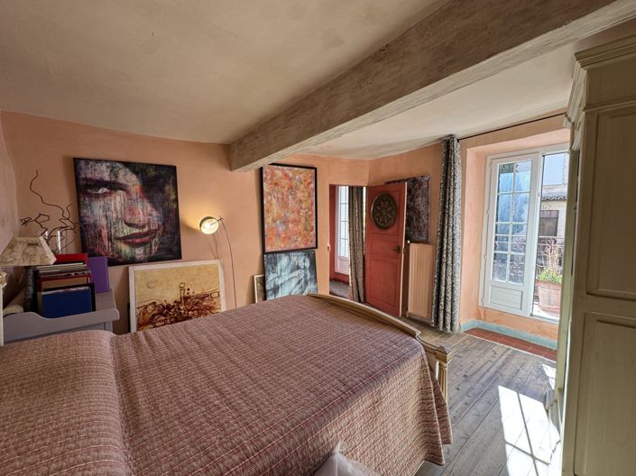 Image No.17-3 Bed House for sale